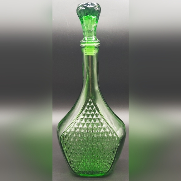 MCM emerald green empoli diamond cut genie bottle - Picture 2 of 7